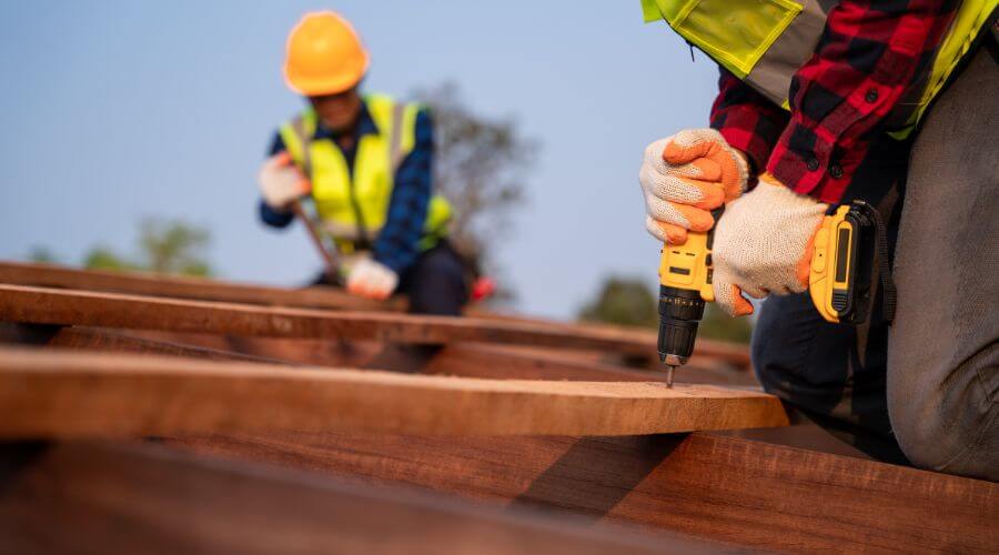 Professional residential roofers in Tigrett, TN